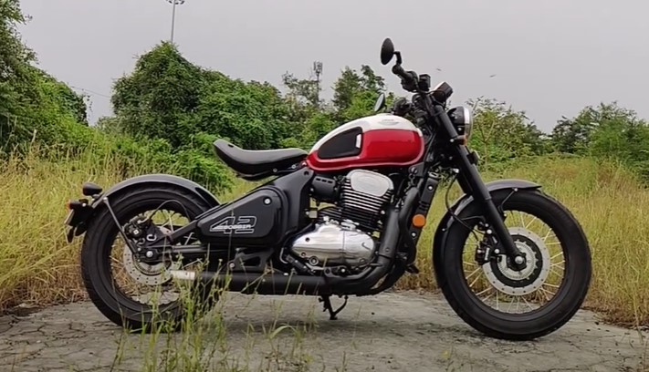 Jawa 42 Bobber