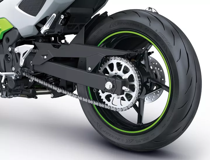 Kawasaki Ninja ZX 4R tyres