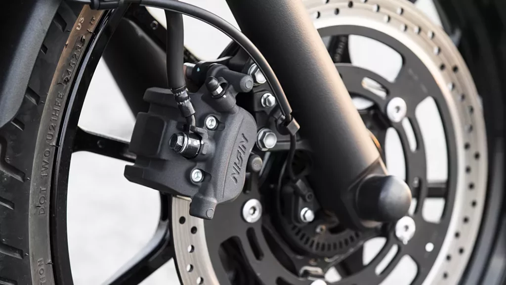 Kawasaki Eliminator brakes