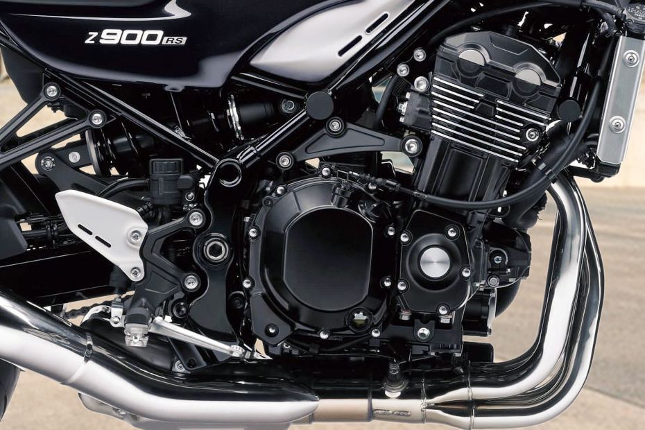 Kawasaki Z900RS engine