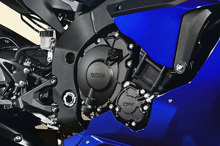 YZF R1 engine