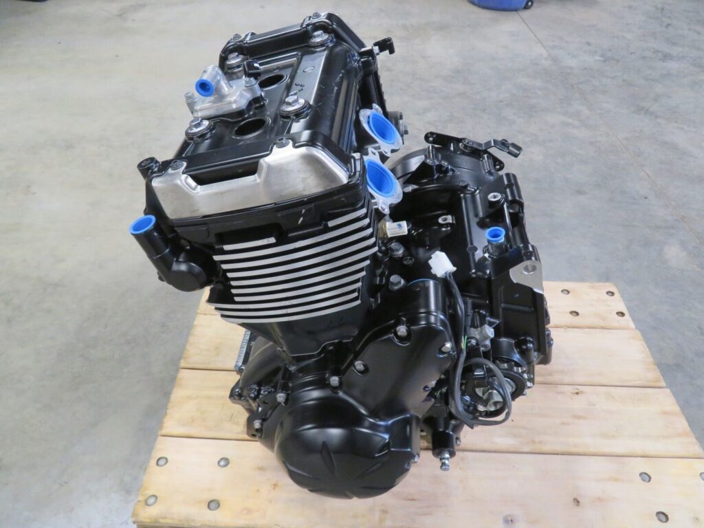 Kawasaki Vulcan S engine