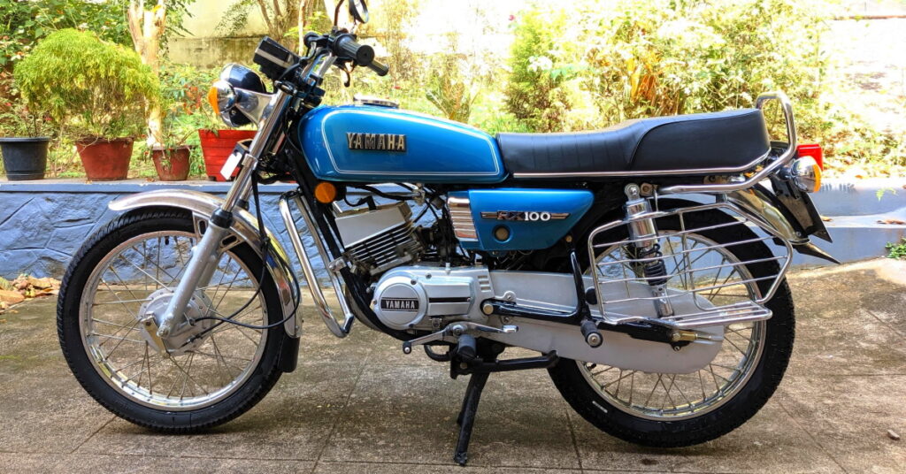 Yamaha RX100 Look
