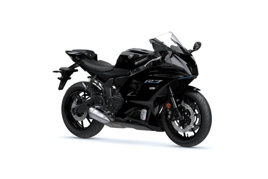 Yamaha R7 features and safety