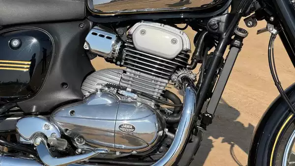 Jawa 350 engine
