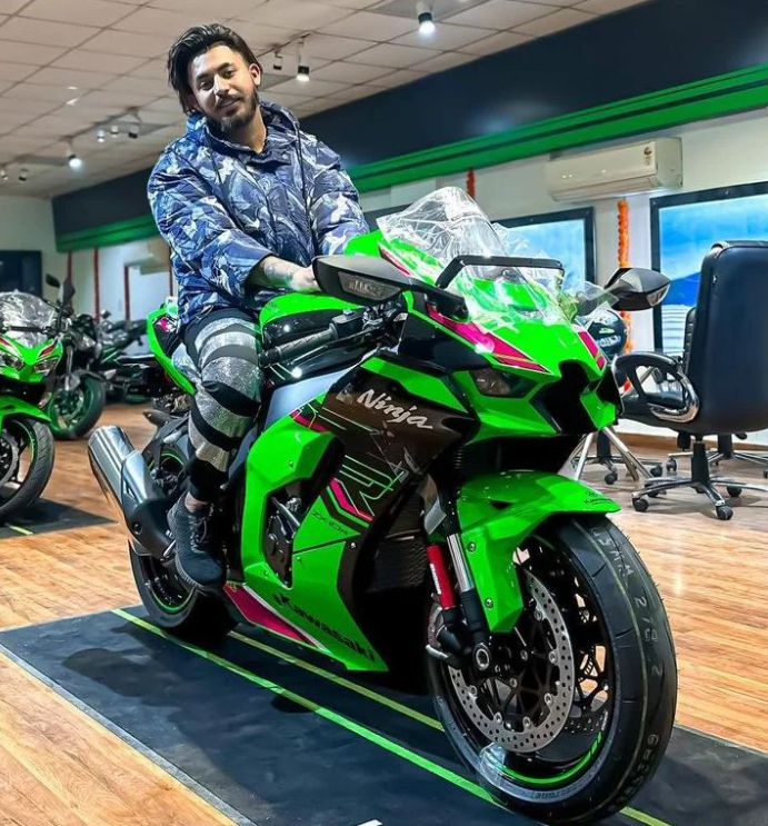 Aamir Majid Bikes Collection kawasaki ninja zx-10r