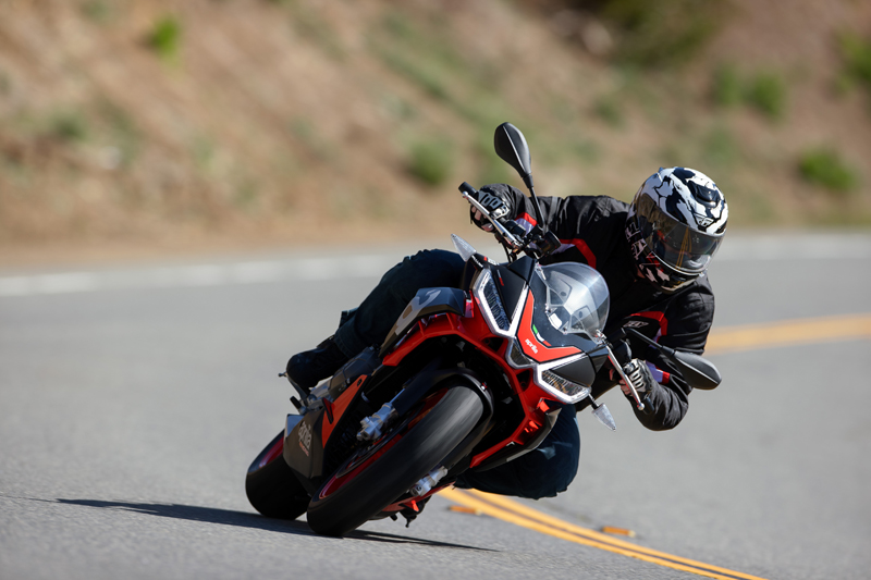 Aprilia Tuono 660 mileage and performance