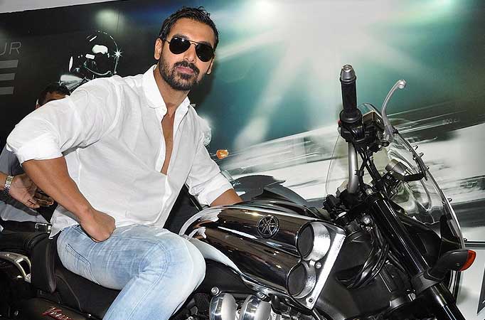 john abraham with v max