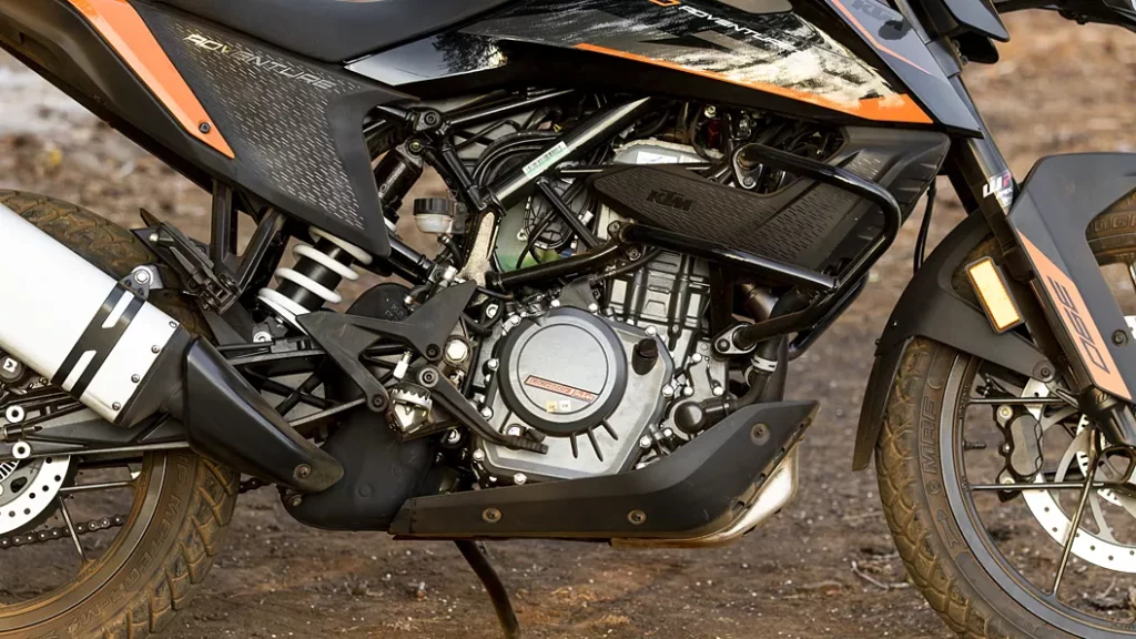 KTM 390 Adventure engine and transmission