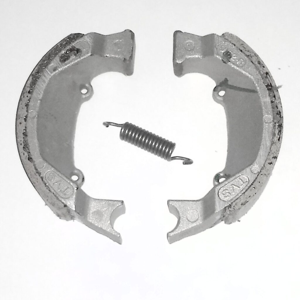 brakes of TVS XL 100