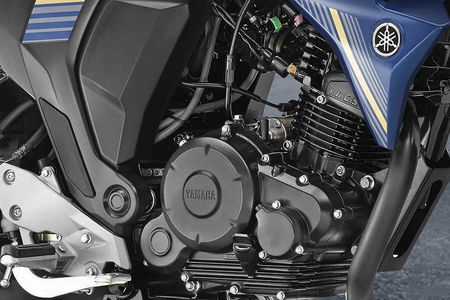 Yamaha FZ-FI V3 engine and transmission