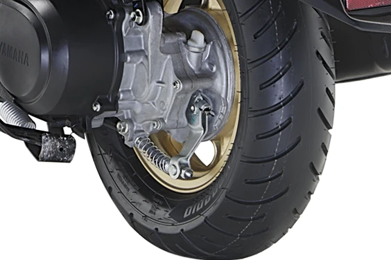 Yamaha Fascino 125 Fi Hybrid tyres