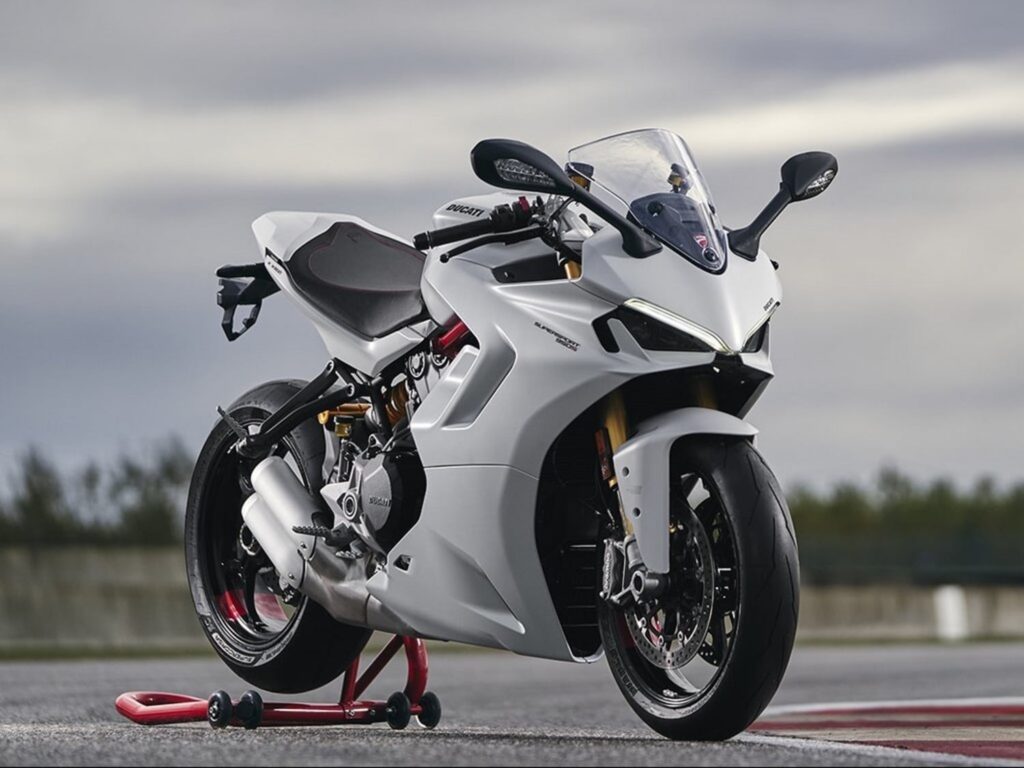 Ducati Supersport 950 features