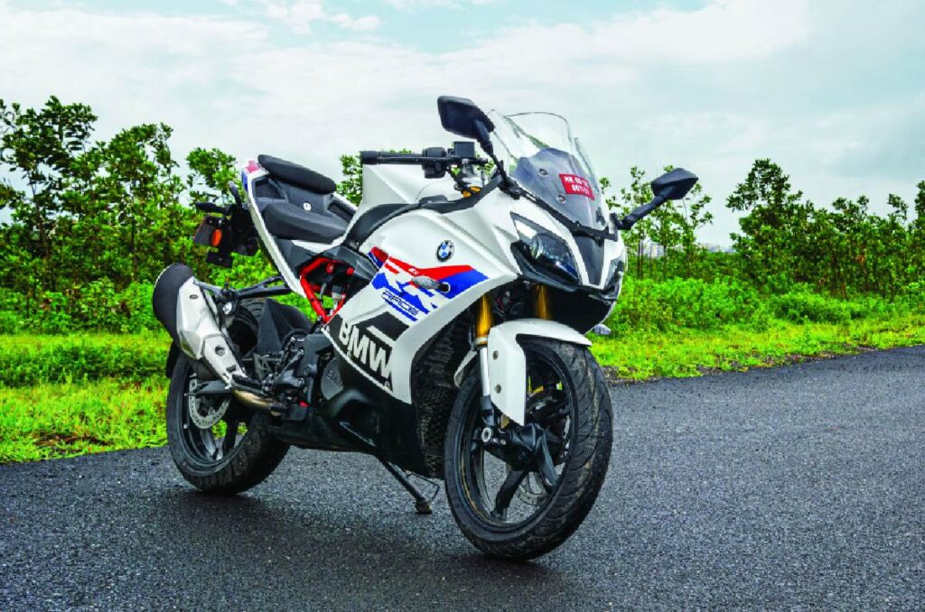 BMW G 310 RR features and safety