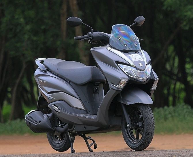 Suzuki Burgman Street features and safety