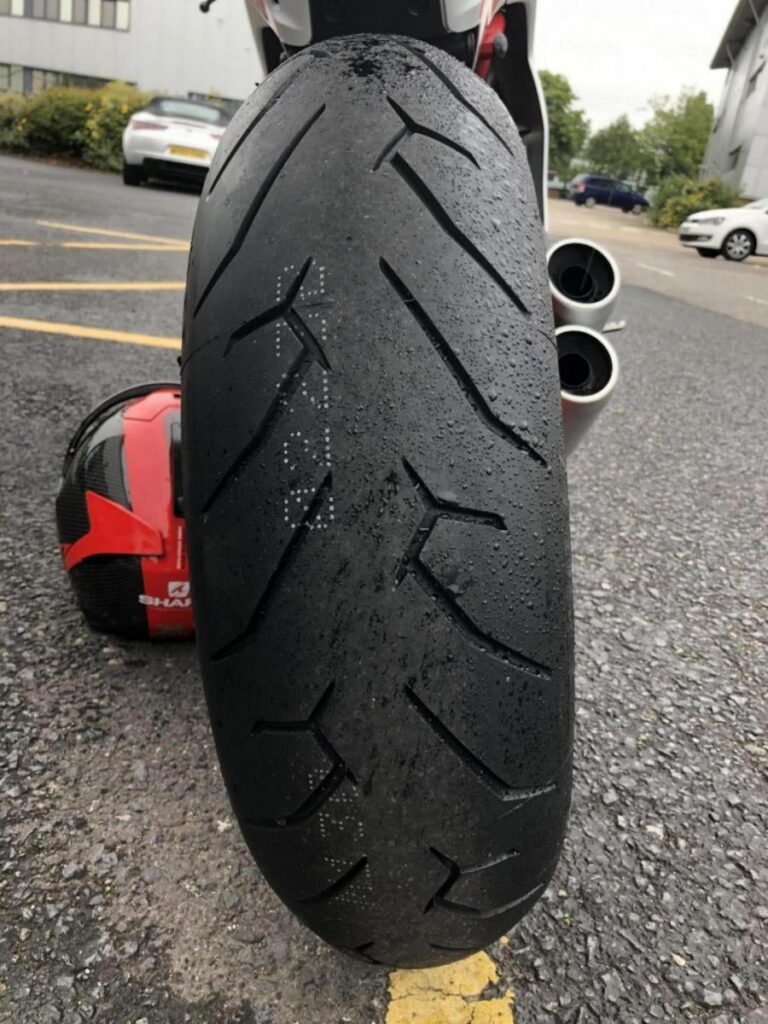 Ducati Supersport 950 tyres