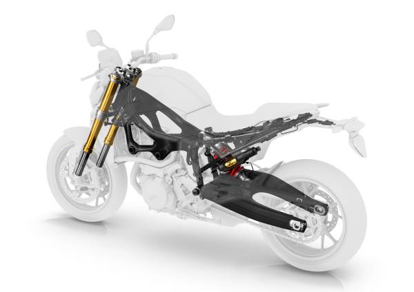 BMW F 900 XR chassis and suspension