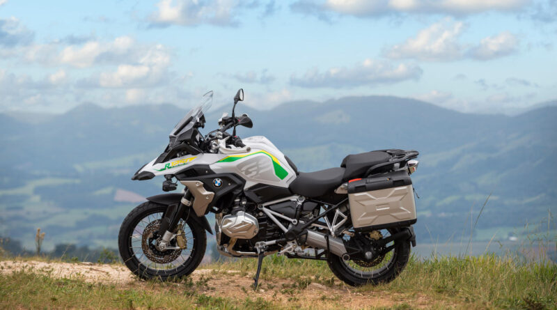 features and safety of BMW R 1250 GS