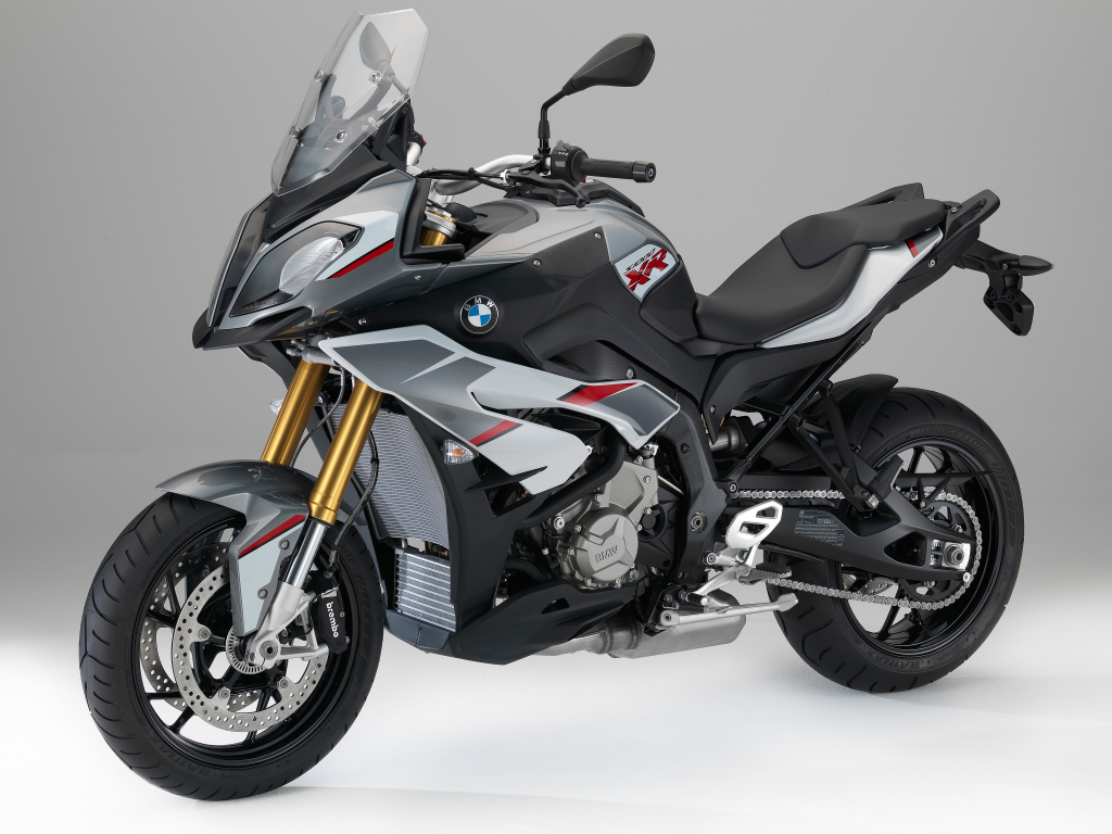 BMW S1000 XR features and safety