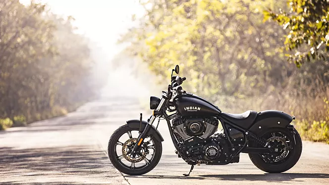 Indian Chief Dark Horse  features