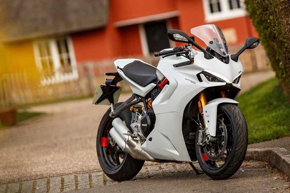 Ducati Supersport 950