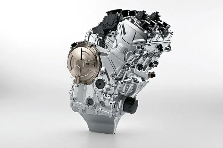 BMW S1000 XR engine