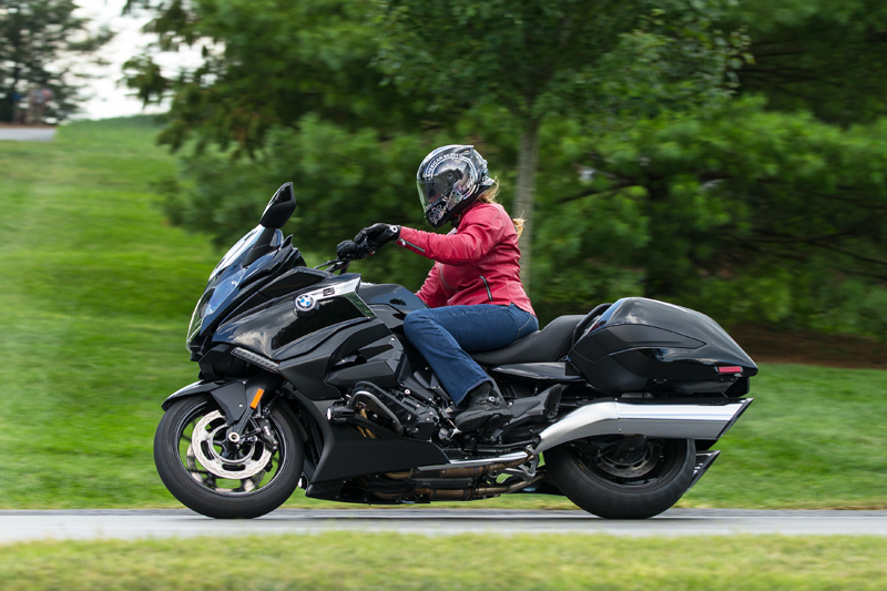 BMW K 1600 Bagger mileage and performance