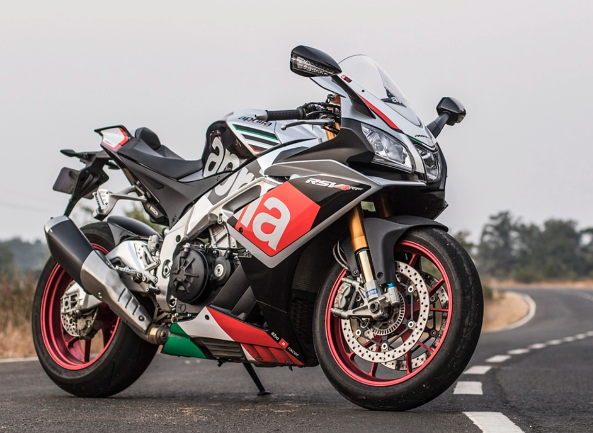 Aprilia RS V4