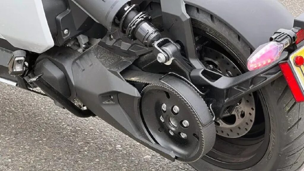 BMW CE 04 STD Suspension & Brakes (सस्पेंशन एंड ब्रेक्स)