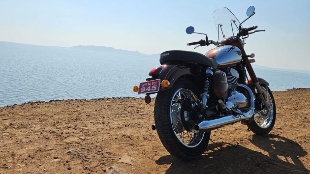 Jawa 350 Chrome Tyres and Brakes (टायर्स एंड ब्रेक्स)