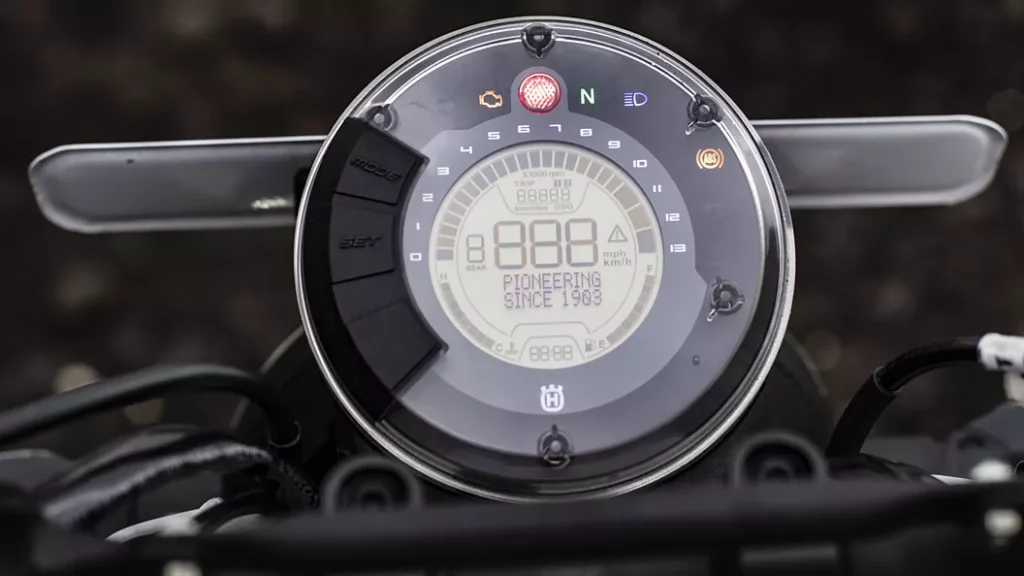 meter of Husqvarna Vitpilen 250