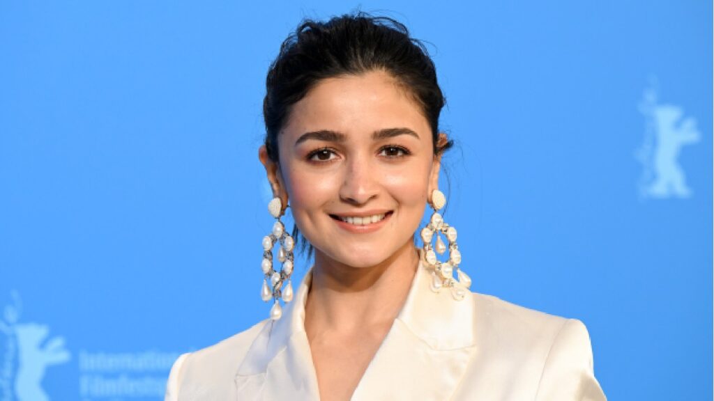 आखिर कौन हैं Alia Bhatt?