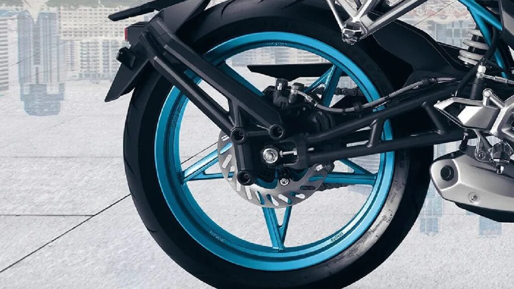 CFMoto 300NK Tyres and Brakes (टायर्स एंड ब्रेक्स)