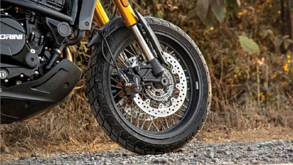 Moto Morini SEIEMMEZZO 6 ½ Suspension & Brakes (सस्पेंशन एंड ब्रेक्स)