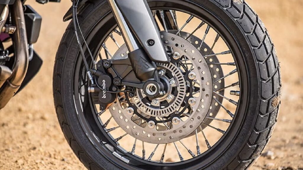 Moto Morini SEIEMMEZZO 6 ½ Tyres and Brakes (टायर्स एंड ब्रेक्स)