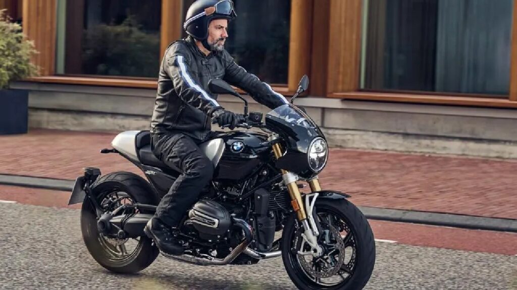 BMW R 12 nineT Features (फीचर्स)