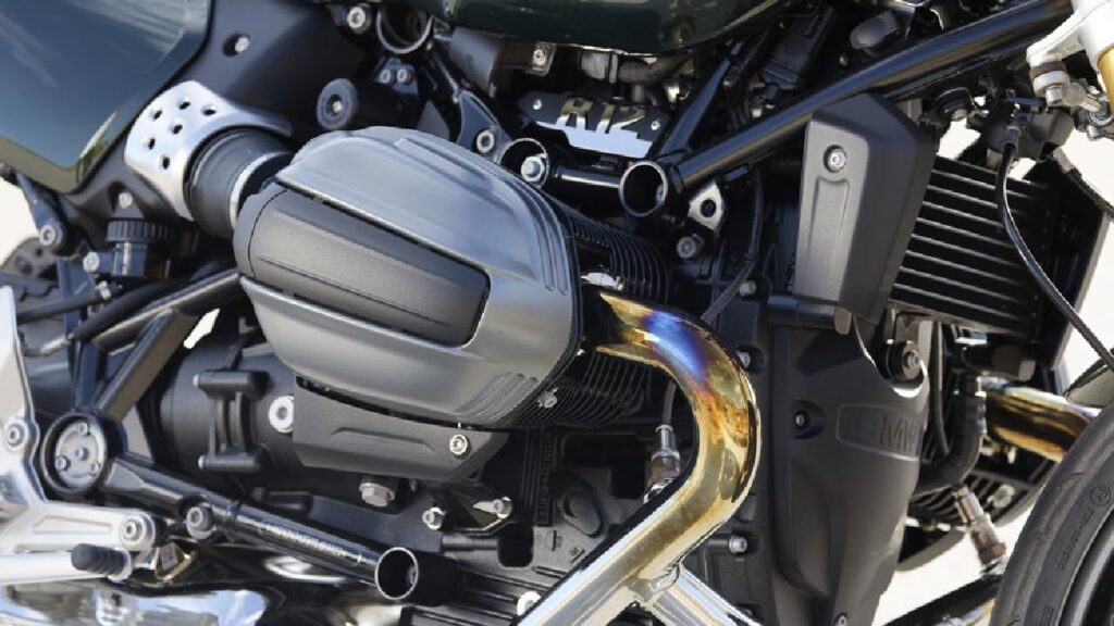 R 12 nineT Engine and Transmission (इंजन एंड ट्रांसमिशन)