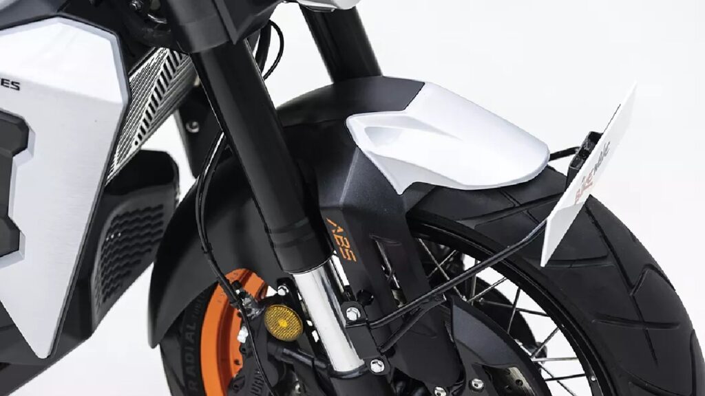 Zontes 350X Suspension & Brakes (सस्पेंशन एंड ब्रेक्स)