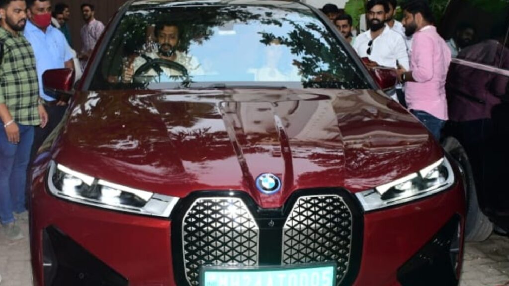 Ritesh's BMW 7-Series