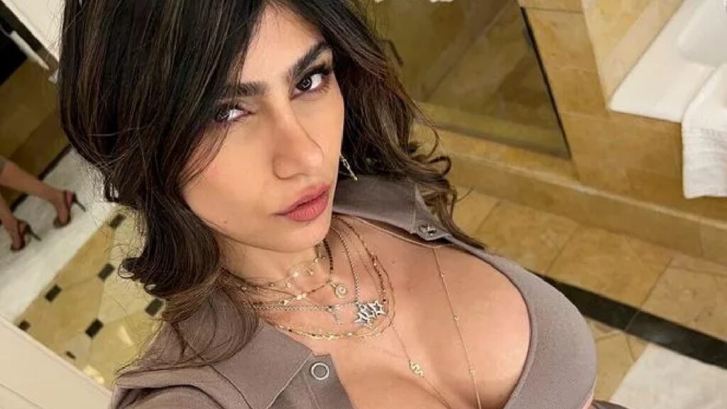 Net Worth of Mia Khalifa