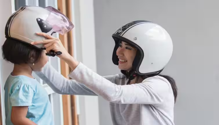 how to wear Helmet 