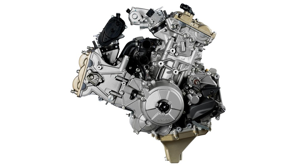 Panigale V4 R engine